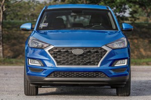 HYUNDAI TUCSON III TL 2018-2020 PO LIFTINGU KRATKA ZDERZAKA ŚRODKOWA 86561D7500