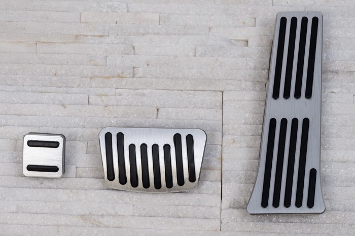 HYUNDAI TUCSON 2015-2020 AUTOMAT NAKŁADKI NA PEDAŁY NAKŁADANE