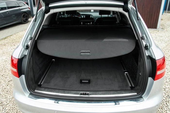 AUDI A6 C6 AVANT 2005-2011 ROLETA BAGAŻNIKA CZARNA 4F9863553A