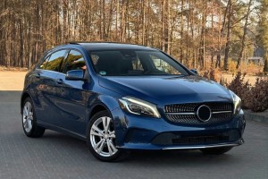 MERCEDES A-CLASS W176 2015-2018 PO FACELIFTINGU GRILL DIAMOND CZARNY