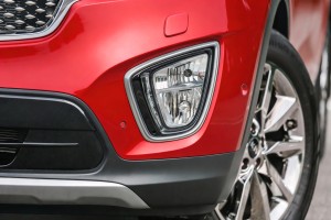 KIA SORENTO III UM 2014-2017 PRZED LIFTINGIEM RAMKA LAMPY PRZECIWMGIELNEJ LEWA 86525C6020