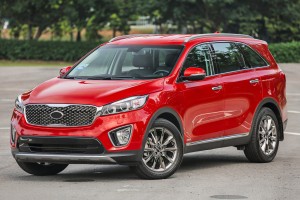 KIA SORENTO III UM 2014-2017 PRZED LIFTINGIEM RAMKA LAMPY PRZECIWMGIELNEJ LEWA 86525C6020