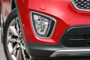 KIA SORENTO III UM 2014-2017 PRZED LIFTINGIEM RAMKA LAMPY PRZECIWMGIELNEJ PRAWA 86526C5040