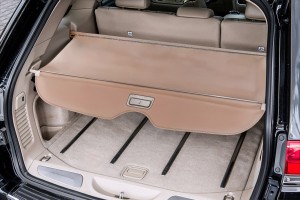 JEEP GRAND CHEROKEE IV WK2 2010-2017 PRZED DRUGIM FACELIFTINGIEM ROLETA BAGAŻNIKA BEŻOWA 6FW02HL1AC