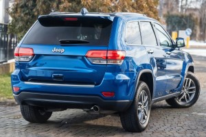 JEEP GRAND CHEROKEE IV WK2 2014-2021 CHROMOWANA LISTWA TYLNEGO ZDERZAKA 68111635AA