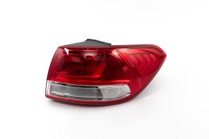 KIA SORENTO III UM 2014-2017 PRZED FACELIFTINGIEM KAROSERYJNA LAMPA TYLNA PRAWA 92402C5010
