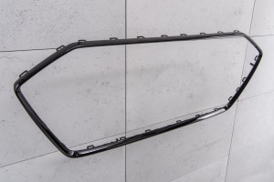 AUDI S4 B9 2019-2024 PO FACELIFTINGU RAMKA GRILLA CZARNA 8W0853651D