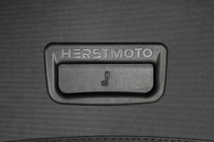 JEEP PATRIOT 2006-2017 ROLETA BAGAŻNIKA CZARNA 82212687