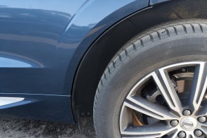 VOLVO XC60 II 2017+ TYLNE CHLAPACZE NAKŁADKI NADKOLI 32288518