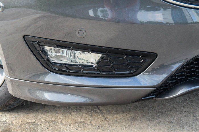 FORD FOCUS MK3 III 2014-2018 PO FACELIFTINGU LAMPA PRZECIWMGIELNA PRZEDNIA PRAWA 1874687