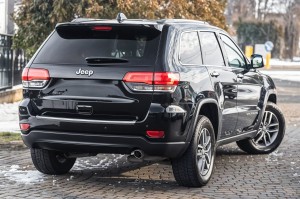 JEEP GRAND CHEROKEE IV WK2 2010-2021 KOMPLETNY ZDERZAK TYLNY Z 4xPDC 68310168AB