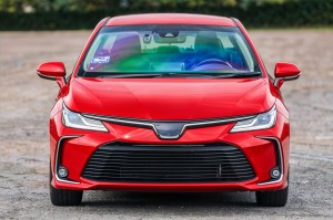 TOYOTA COROLLA XII E21 2019+ SEDAN ZDERZAK PRZEDNI Z LISTWAMI HALOGENÓW 5211902Q10