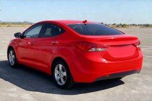 HYUNDAI ELANTRA V MD 2010-2013 PRZED FACELIFTINGIEM KOMPLETNY ZDERZAK TYLNY Z PDC 866103X710