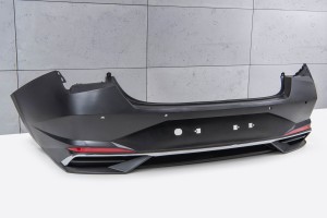 HYUNDAI ELANTRA VII CN7 2020-2023 KOMPLETNY ZDERZAK TYLNY Z PDC I ODBLASKAMI 86610AA020