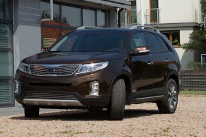 KIA SORENTO 2013-2015 NAKŁADKI NA LAMPY PRZECIWMGIELNE PRZEDNIE