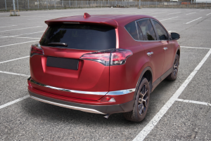TOYOTA RAV4 2013-2019 STYLIZACYJNA LISTWA KLAPY TYLNEJ I ZDERZAKA