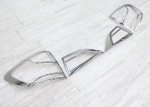 BMW X1 I E84 2009-2015 WYPRZEDAŻ NAKŁADKI NA LAMPY TYLNE