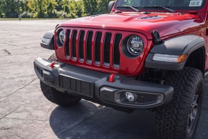 JEEP WRANGLER JL 2018+ ZDERZAK PRZEDNI PLASTIKOWY RUBICON POD PDC