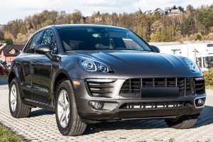 PORSCHE MACAN OZDOBNE LISTWY HALOGENÓW PRZEDNICH