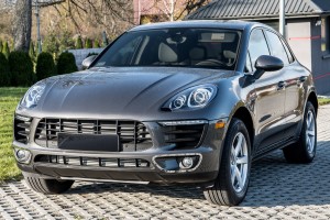 PORSCHE MACAN OZDOBNE LISTWY HALOGENÓW PRZEDNICH