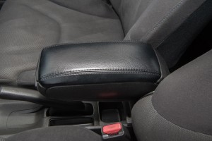 TOYOTA YARIS II 2008-2011 PODŁOKIETNIK