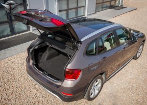 BMW X1 I E84 2011-2015 OCHRONNA LISTWA PROGU BAGAŻNIKA