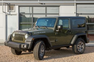 JEEP WRANGLER JK 2007-2018 OWIEWKA MASKI PRZÓD + LISTWA TYLNEJ KLAPY BAGAŻNIKA