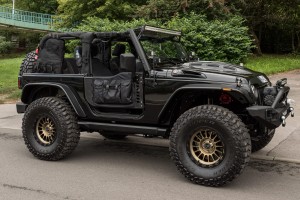 JEEP WRANGLER JK 2007-2018 ELASTYCZNA ANTENA BAT 13"