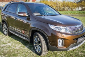 KIA SORENTO II XM 2009-2014 STOPNIE BOCZNE PROGI SAMOCHODOWE