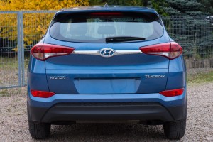 HYUNDAI TUCSON III TL 2015-2018 PRZED LIFTINGIEM LISTWA KLAPY TYŁ WOKÓŁ ZNACZKA