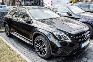 MERCEDES GLA X156 2013-2019 STOPNIE BOCZNE PROGI SAMOCHODOWE