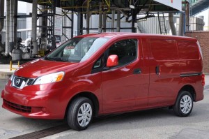 NISSAN NV200 2009+ BAGAŻNIK DACHOWY BELKI BAZOWE 135 CM
